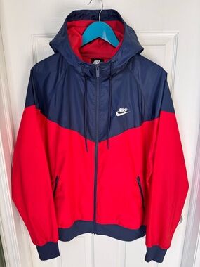 Nike Windrunner Light Spring Jacket Size Mens Medium Like NEW